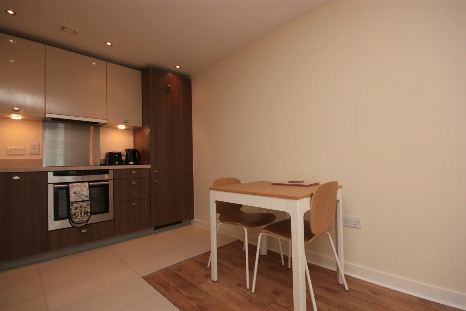 Flat Meadowside Quay Walk in Glasgow