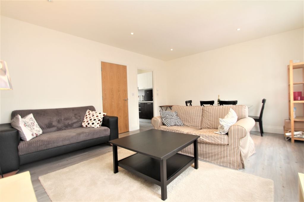 Flat Seven Sisters Road in Greater London