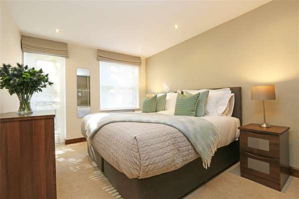 Flat Ennismore Gardens in City of Westminster