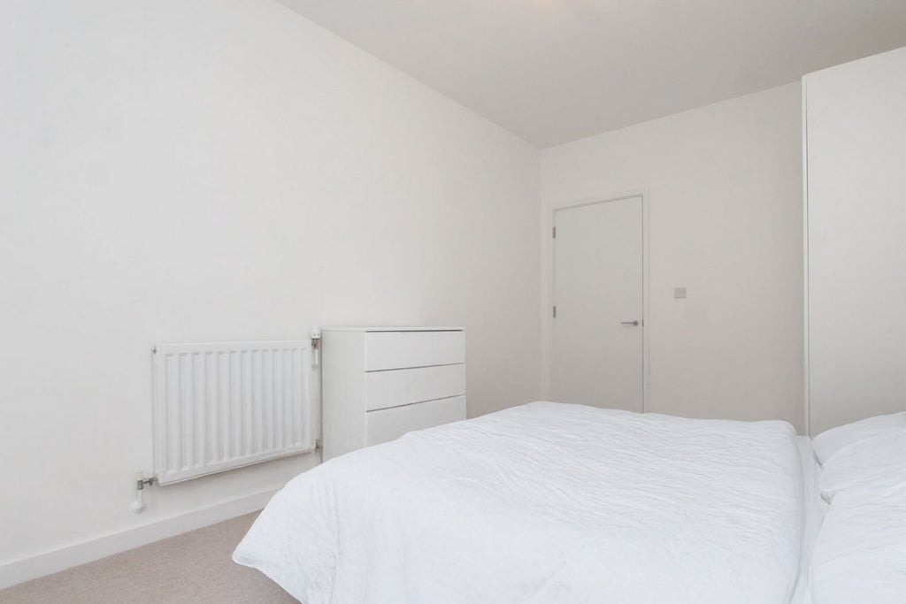 Room Globe Road in Greater London