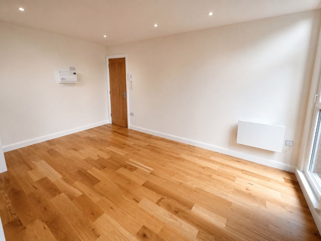 Flat South Square in Winchester