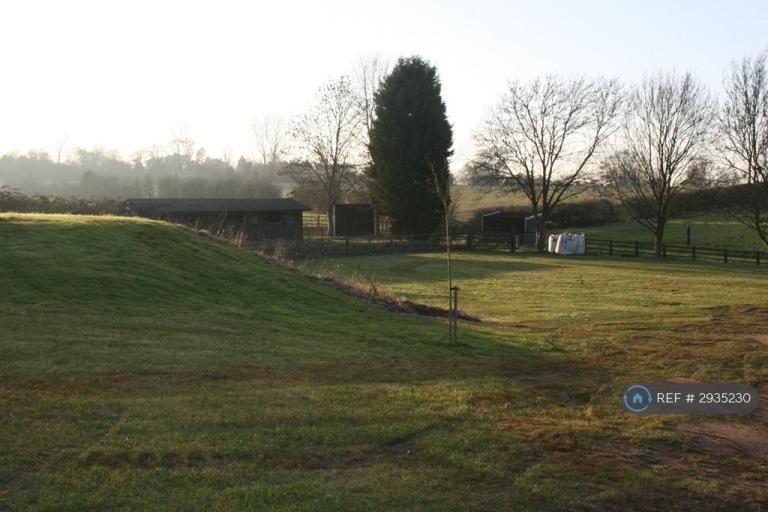 Flat Goulton Crescent in Hinckley and Bosworth