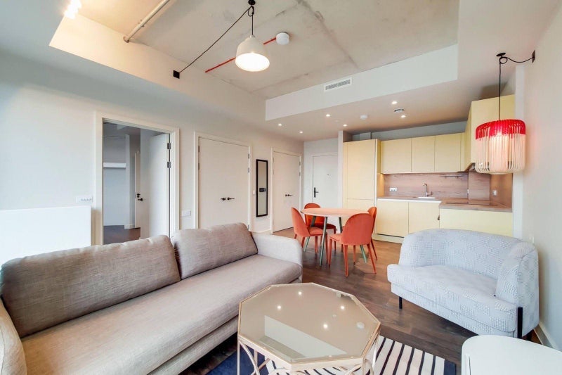 Room Atlantic Crescent in Greater London