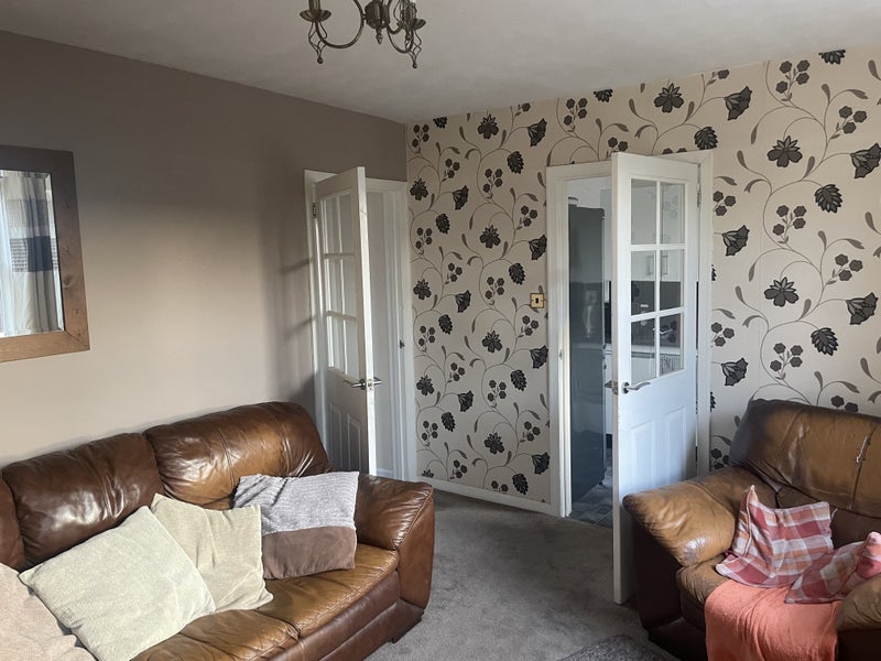 Room Barrow Hill Road in Bristol