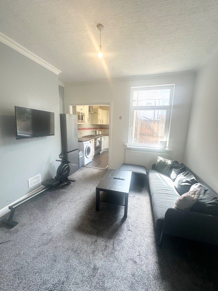Room Ayr Street in Barrow-in-Furness