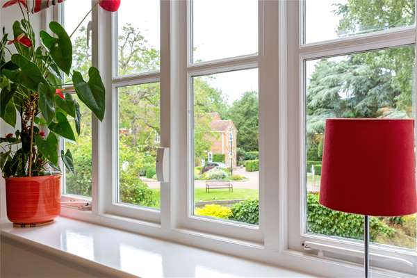 Flat Sir Joseph's Walk in St Albans
