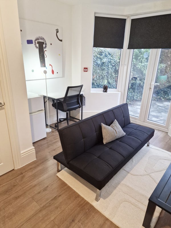 Room The Crescent in Greater London