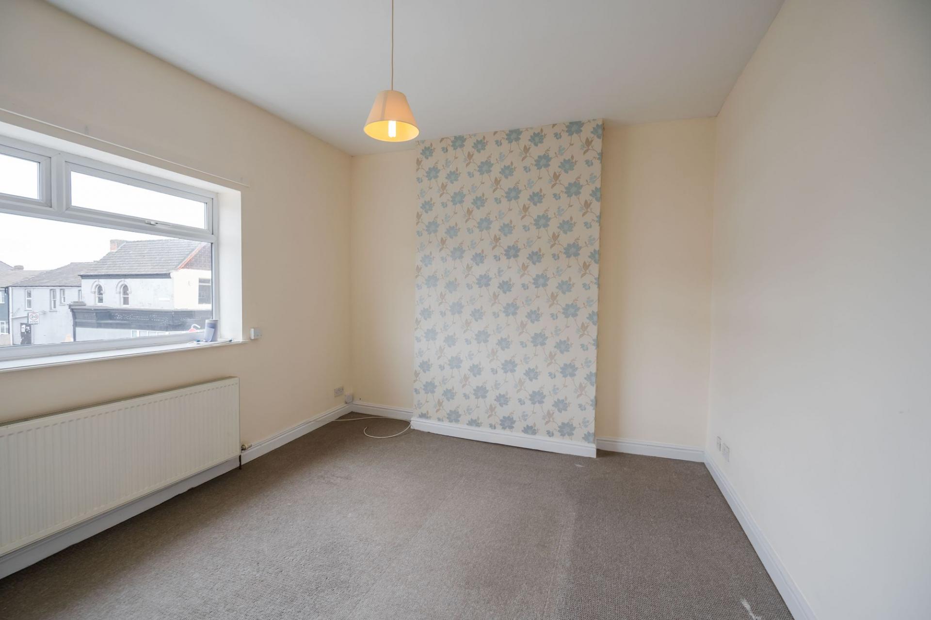 Flat Grimsby Road in Cleethorpes