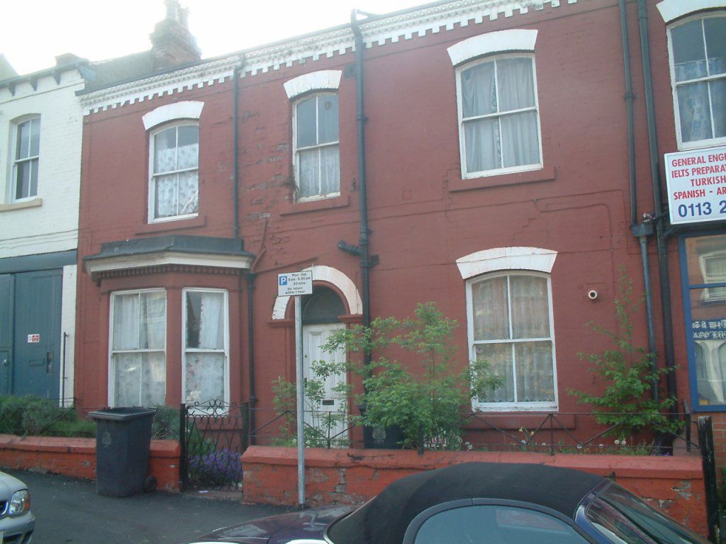 Flat Woodsley Road in Leeds