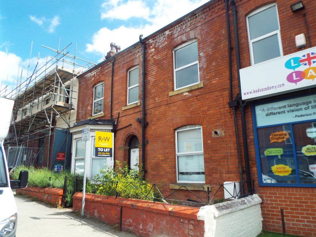 Flat Woodsley Road in Leeds