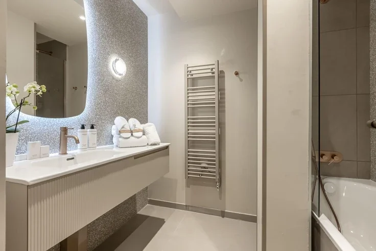 Flat Rue Saint-Ferdinand in Paris