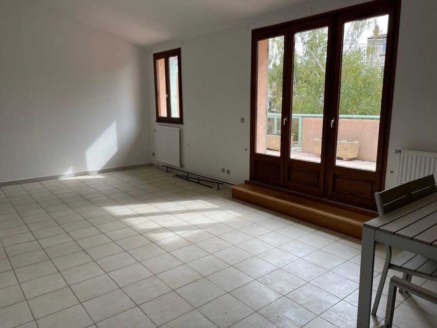 Appartement Rue Professeur Deperet à Tassin-la-Demi-Lune