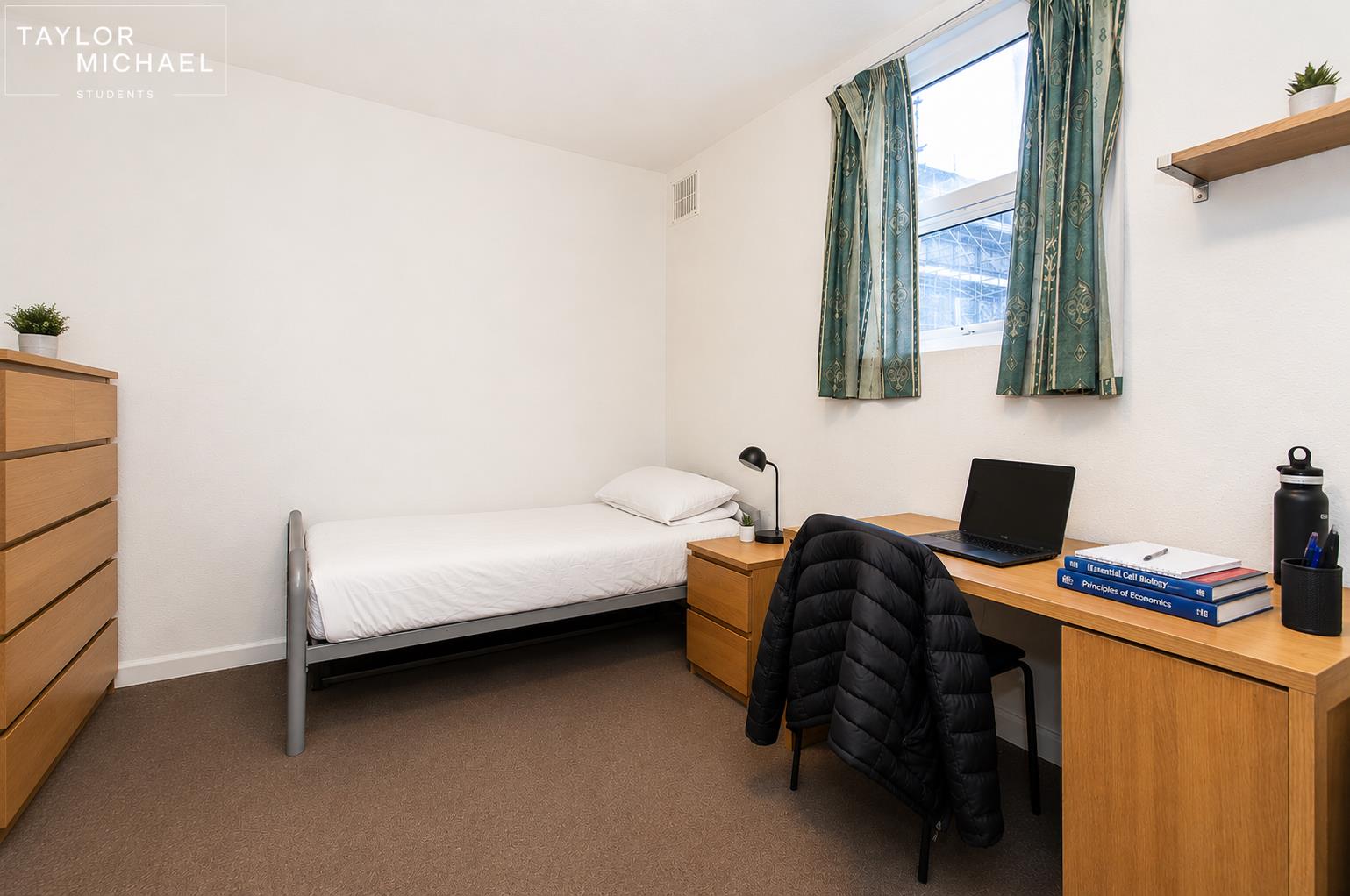 Room Dorset Gardens in Brighton