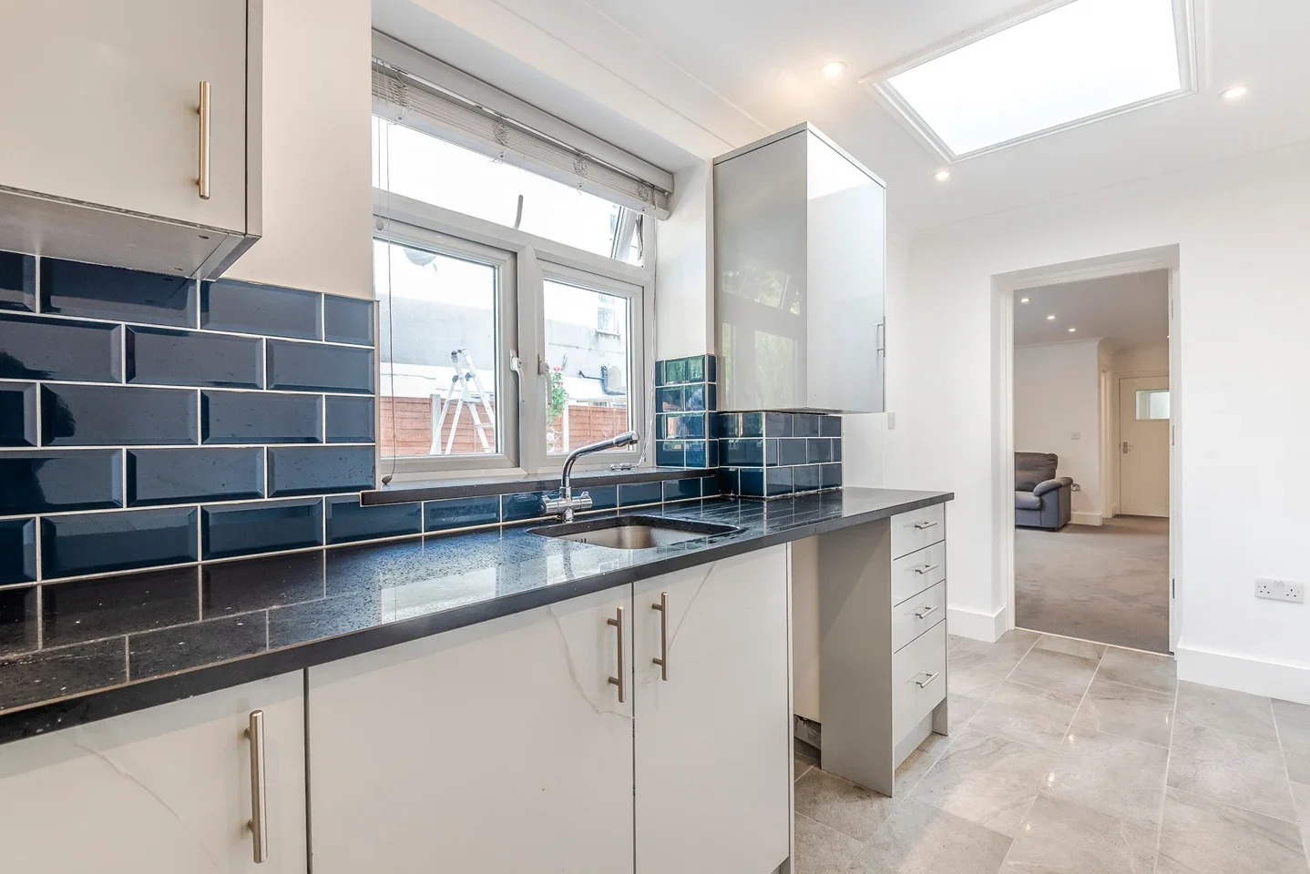 Flat Belmont Road in Greater London