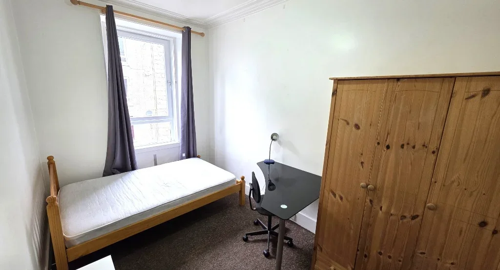 Flat Urquhart Road in Aberdeen City