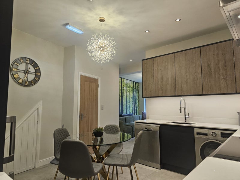 Room Brailsford Road in Manchester