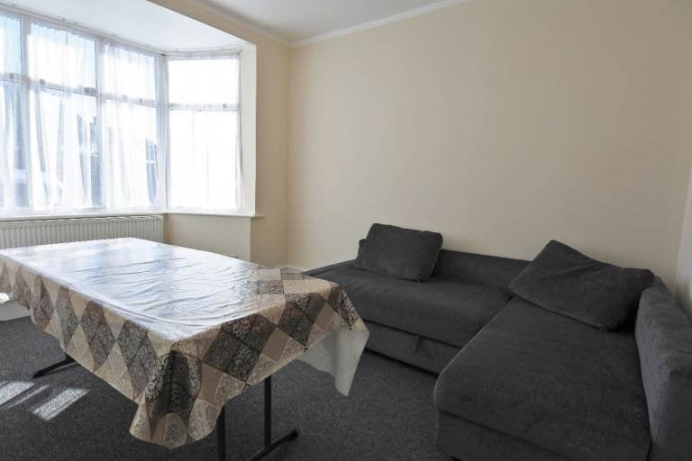House Ridge Close in Greater London