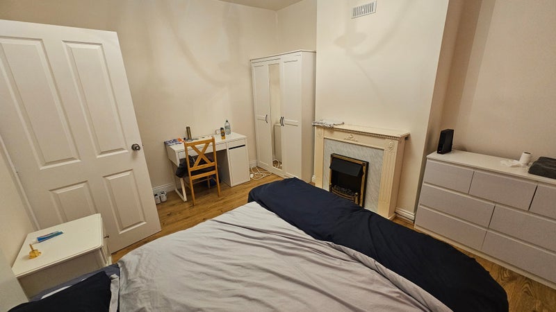 Room London Street in Bristol