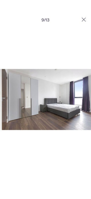 Room Quebec Way in Greater London