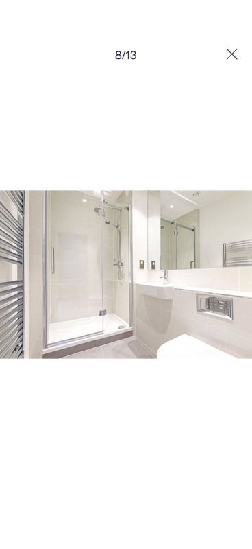 Room Quebec Way in Greater London