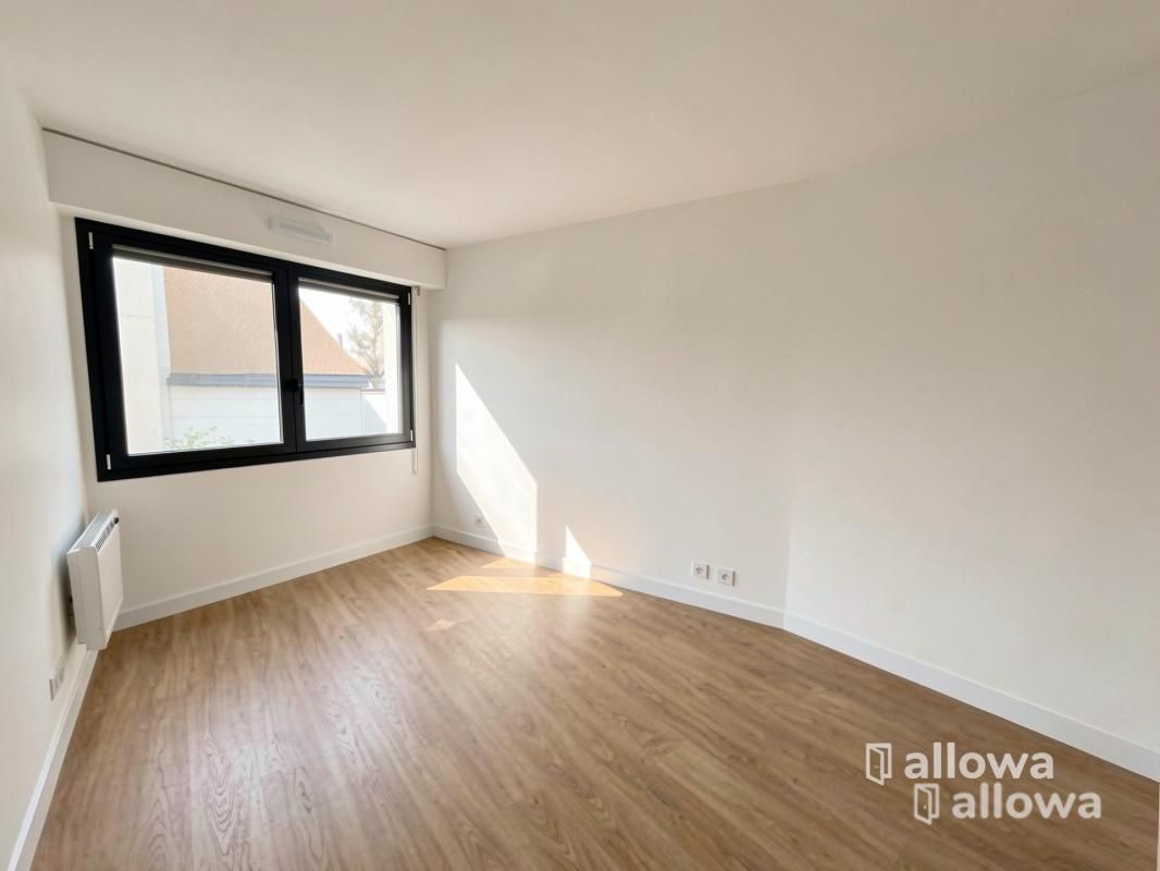 Flat Quai de la Seine in Paris