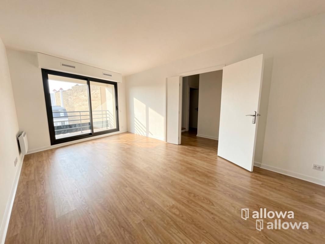 Flat Quai de la Seine in Paris
