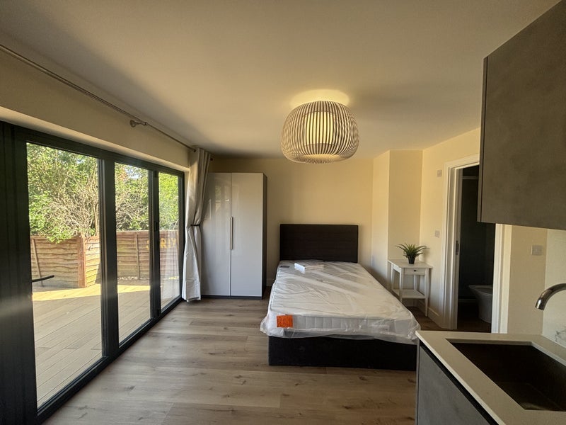 Room The Curve in Greater London