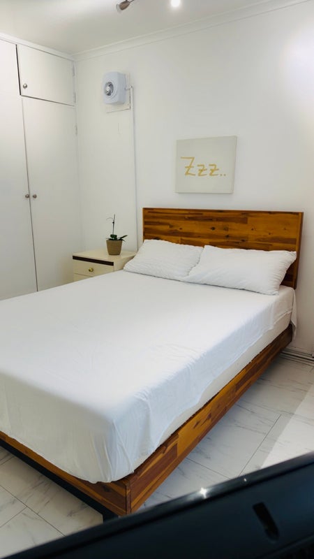 Room Arlington Road in Greater London