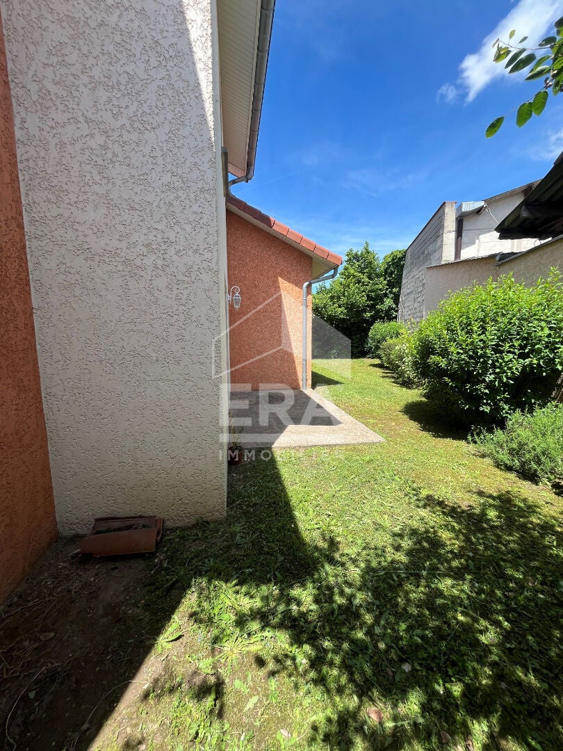 Flat Rue Giffard in Pont-de-Chéruy