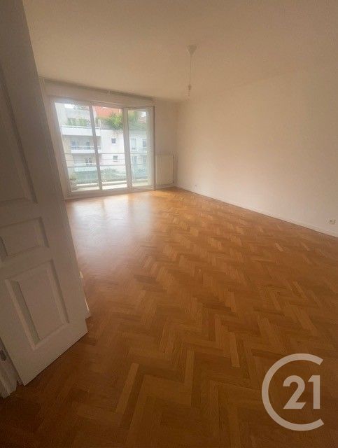 Flat Rue du Contrat Social in Asnières-sur-Seine