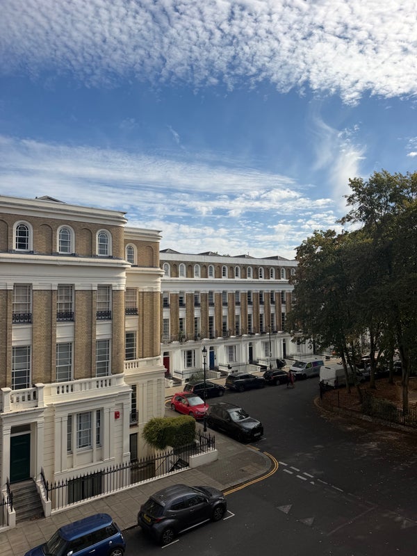 Room Milner Square in Greater London