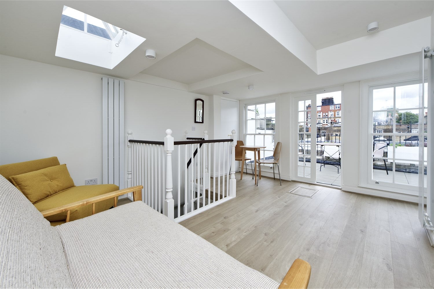 Room Campden Street in Greater London