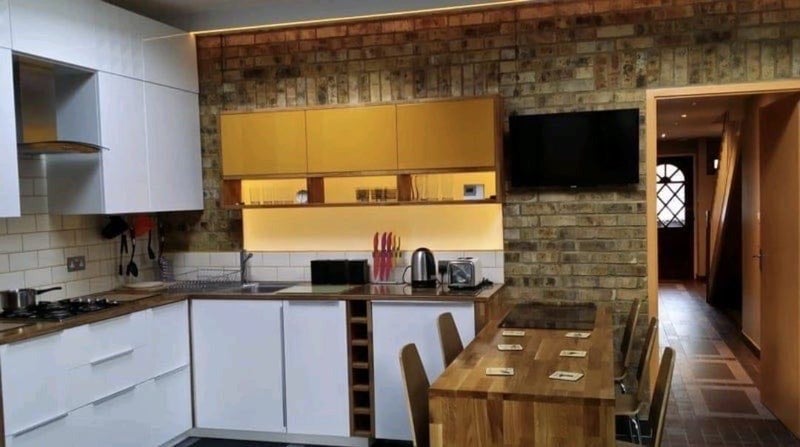 Room Pelham Road in Greater London