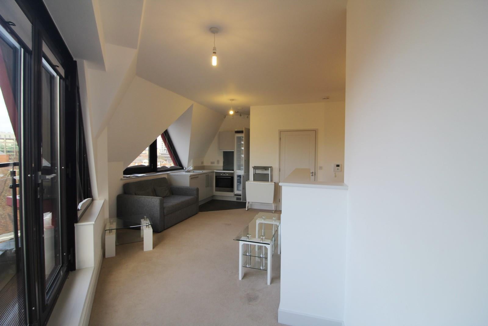Flat South Street in Reading