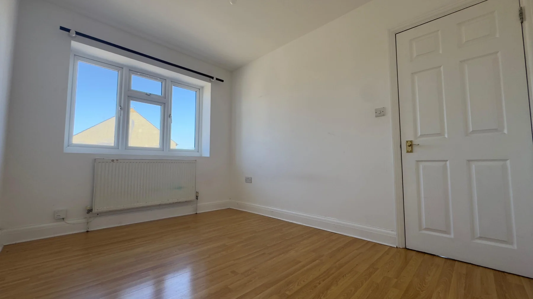 Flat Woodlands Road in Gillingham