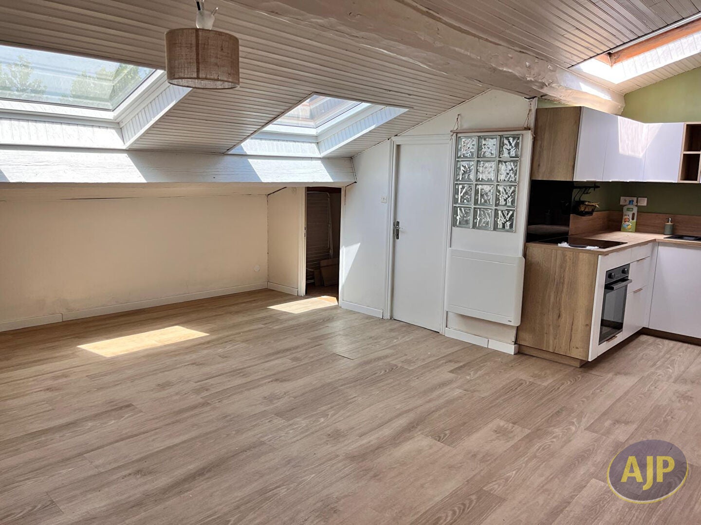Flat Rue de la Lauriere in Roussines