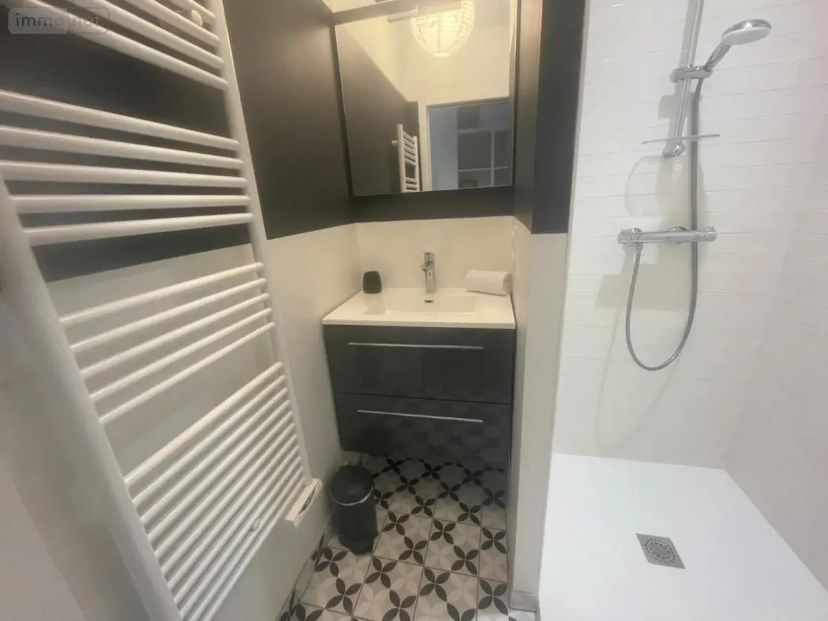Appartement Quai Béatrix de Gavre à Laval
