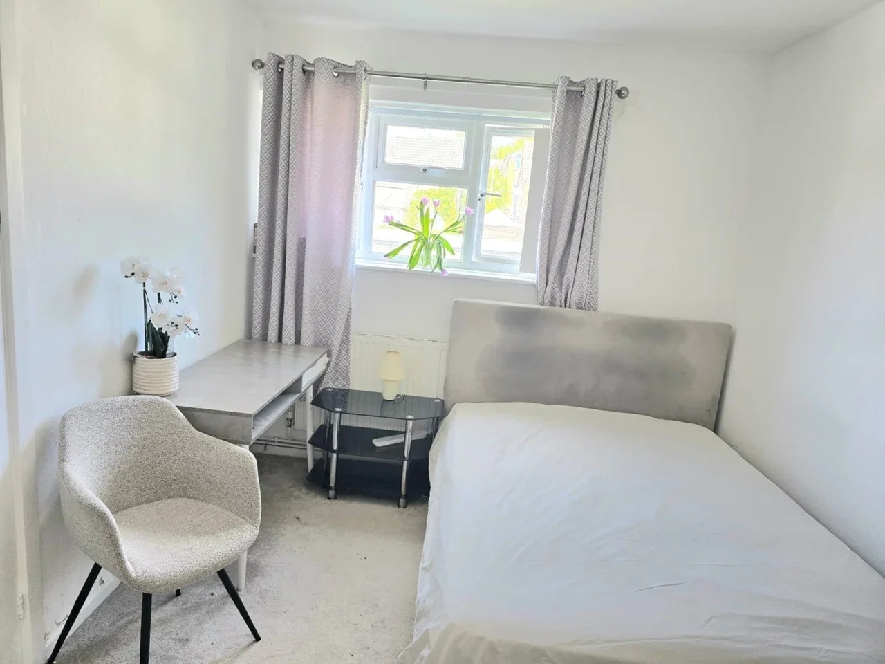 Room Woodwicks in Three Rivers