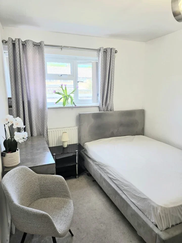 Room Woodwicks in Three Rivers