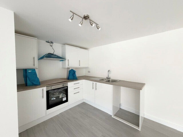 Flat Walker Avenue in Milton Keynes