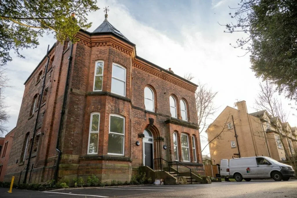 Flat Palatine Road in Manchester