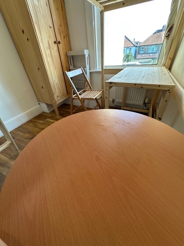 Room Selsdon Road in Greater London