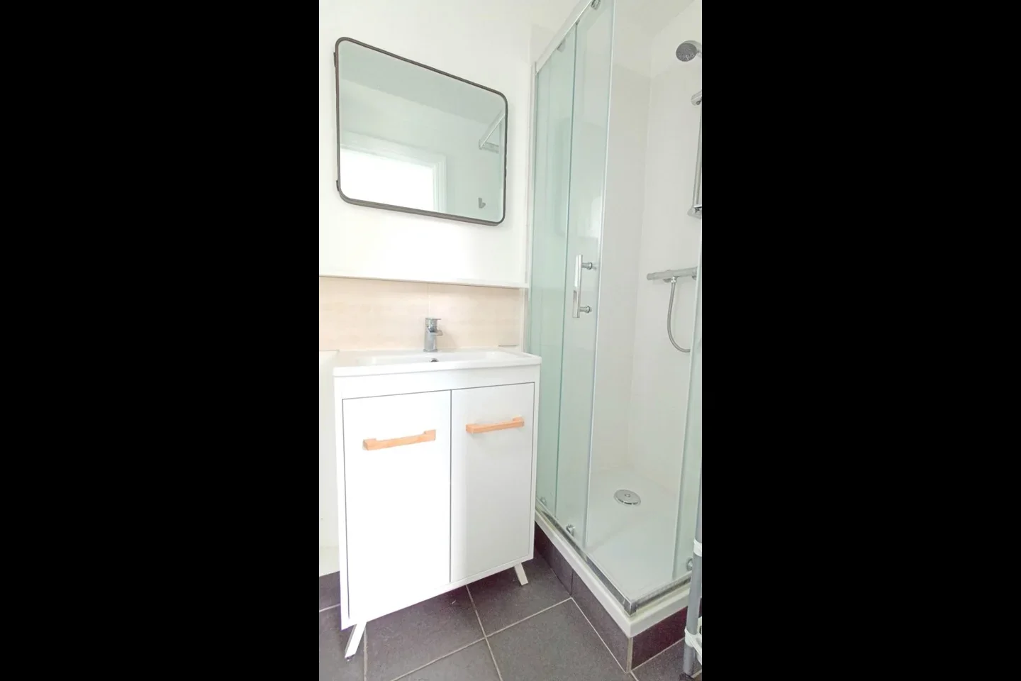 Flat Ashmore Road in City of Westminster