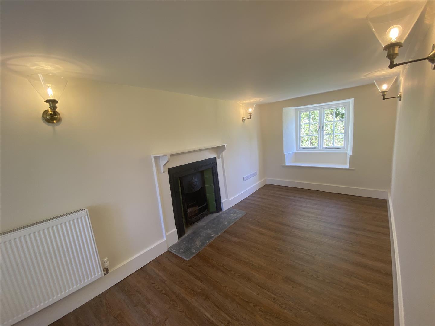 House Holwell Drove in Holwell