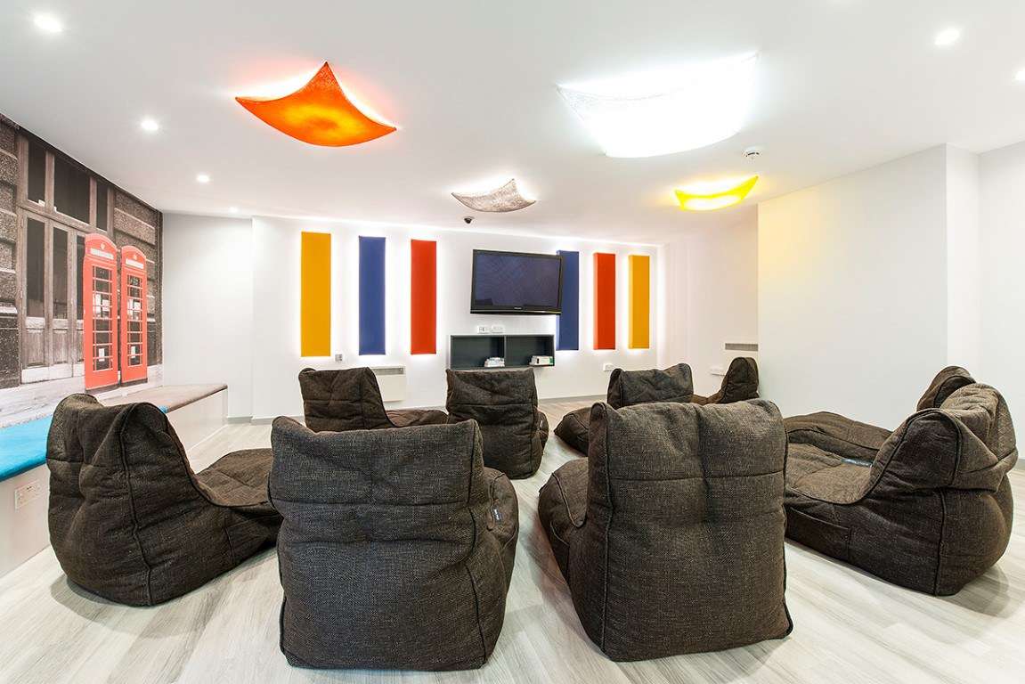 Room Glasshouse Yard in Greater London
