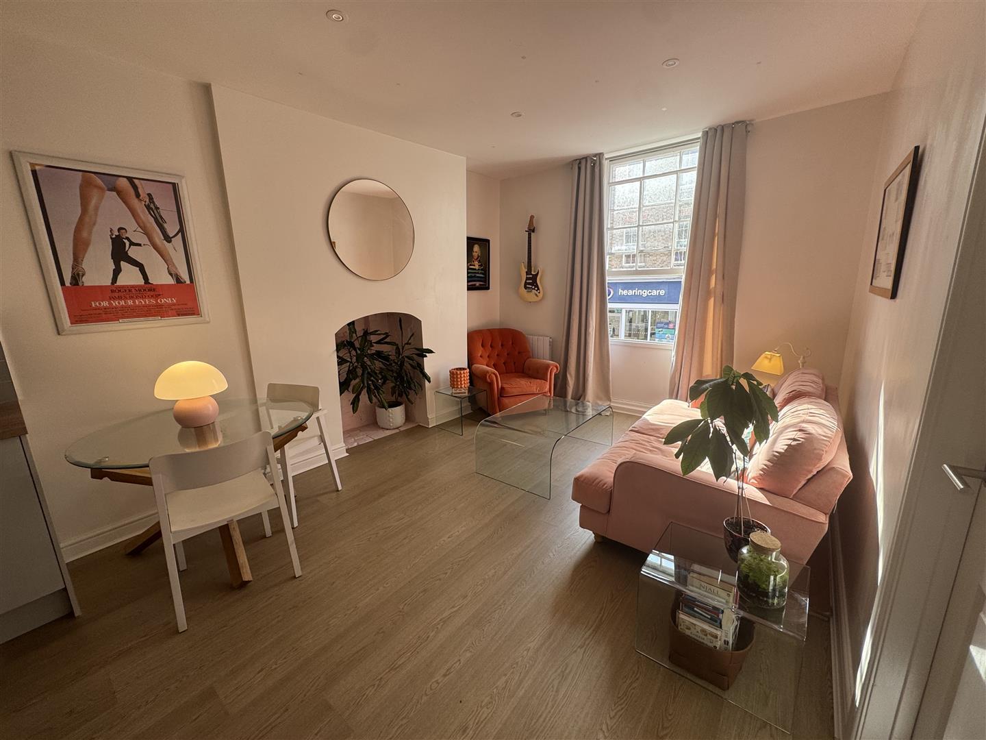 Flat Cornhill in Dorchester