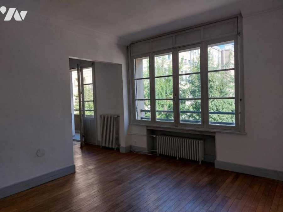 Appartement Rue du Grenier à Sel à Orléans