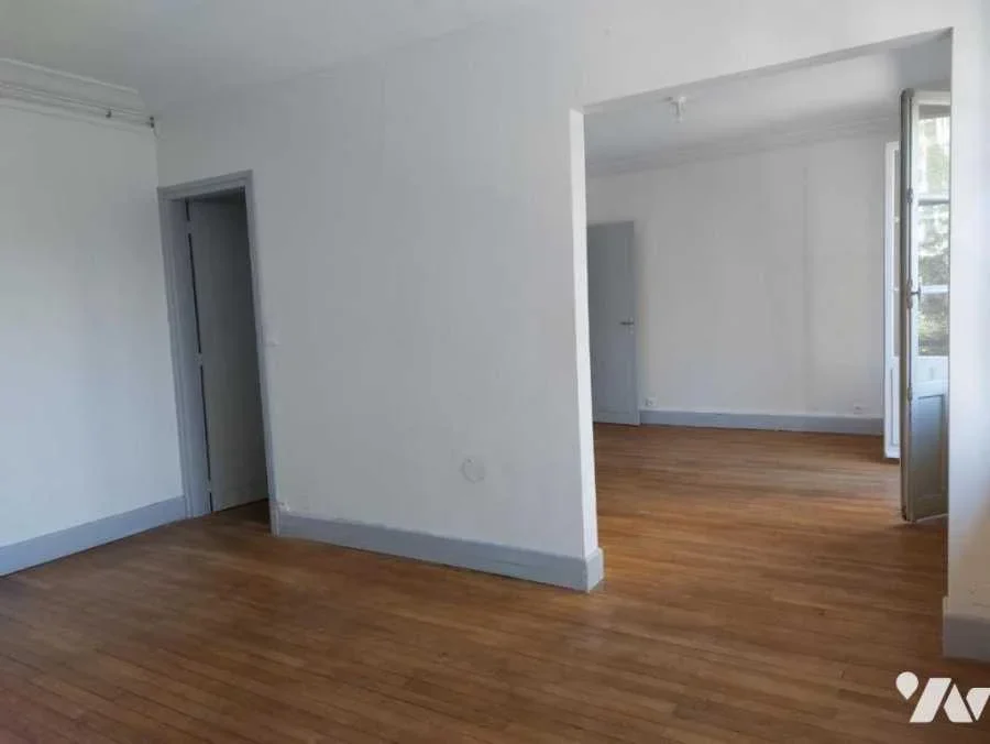 Appartement Rue du Grenier à Sel à Orléans