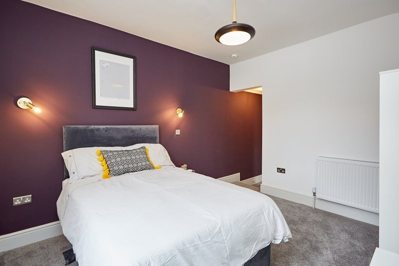 Room Grange Road West in Birkenhead