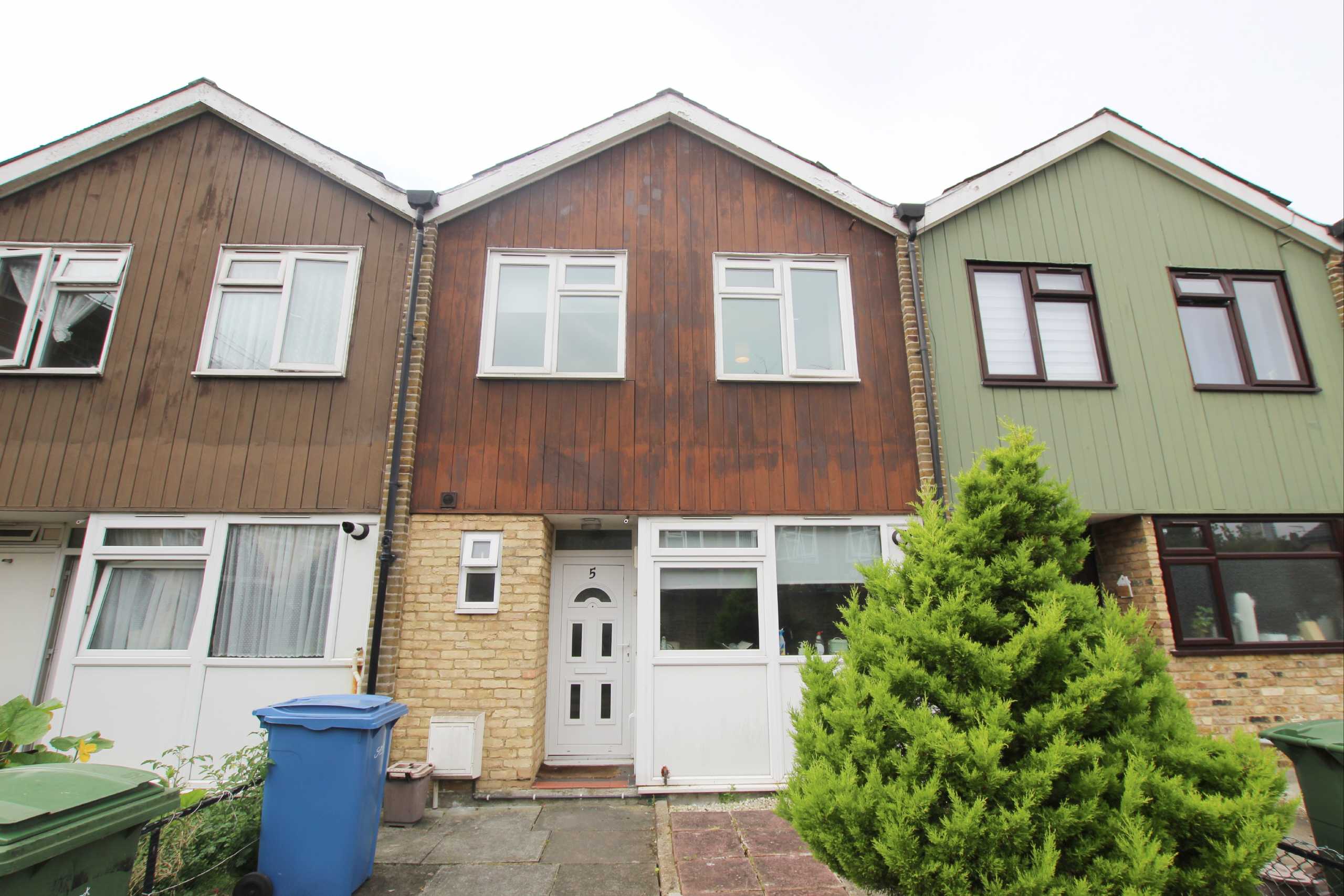 House Fleming Road in Greater London